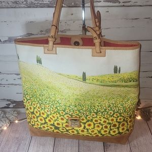 Dooney and bourke tote